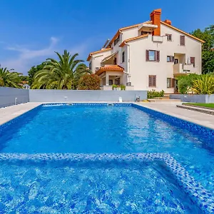  Apartament Percan